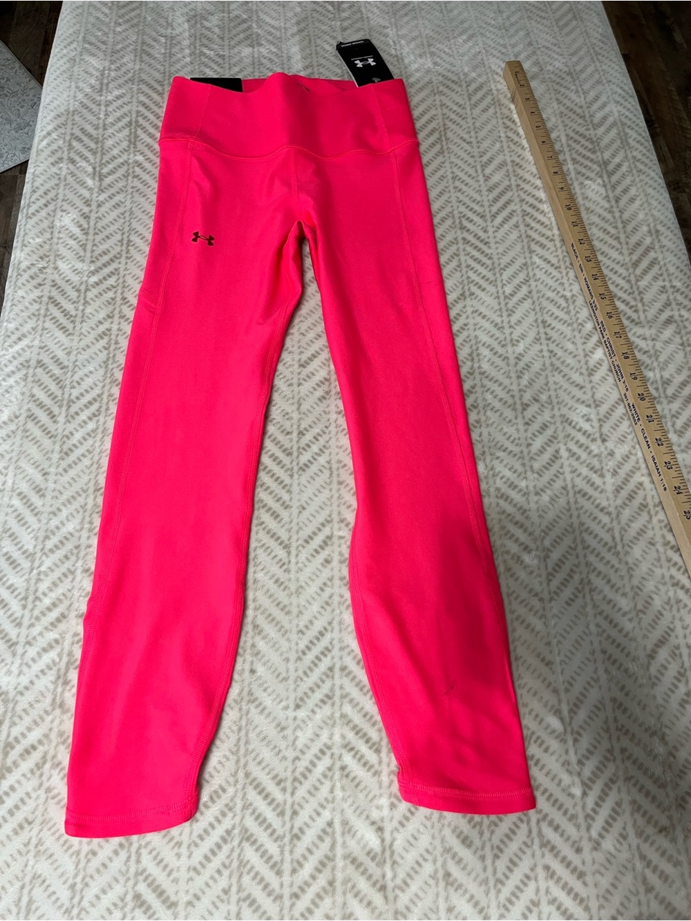 Under Armour Womens Small Hot Pink Active Leggings